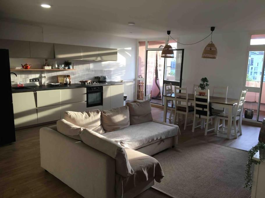 Flc - 3 Bedrooms -max 10 Guests - Gare St Charles 1,5km Hyper Center * Marseille